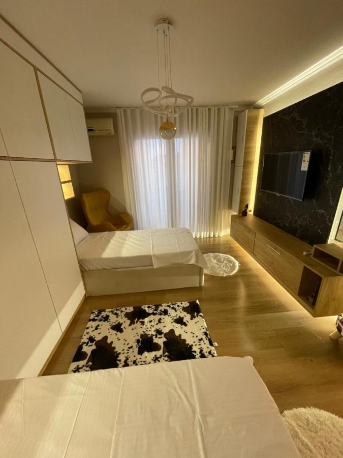 Superior 2Br Apartment Тирана Экстерьер фото